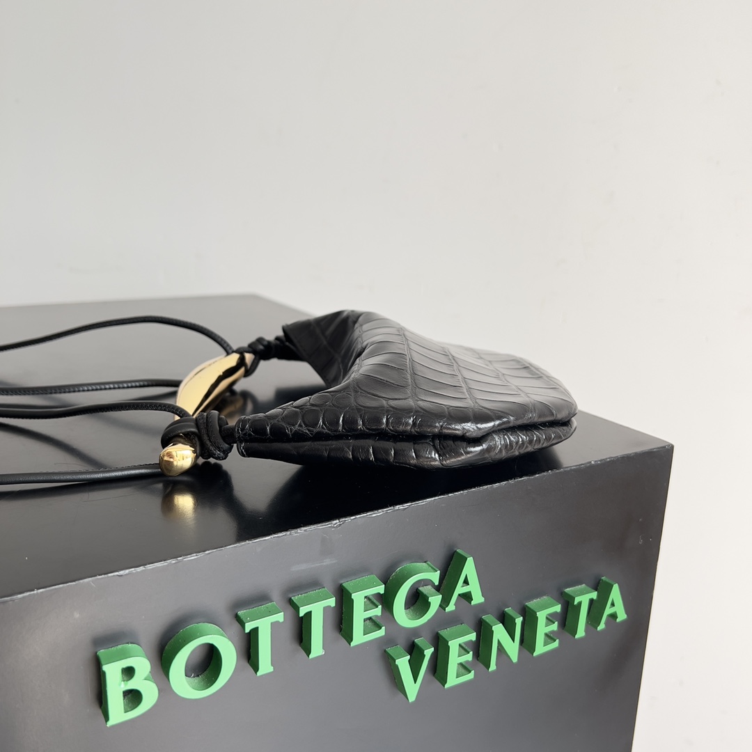 Bottega Veneta Hobo Bags